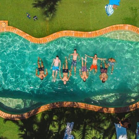 Budds In Surfers Backpackers Гоулд Коуст Екстериор снимка